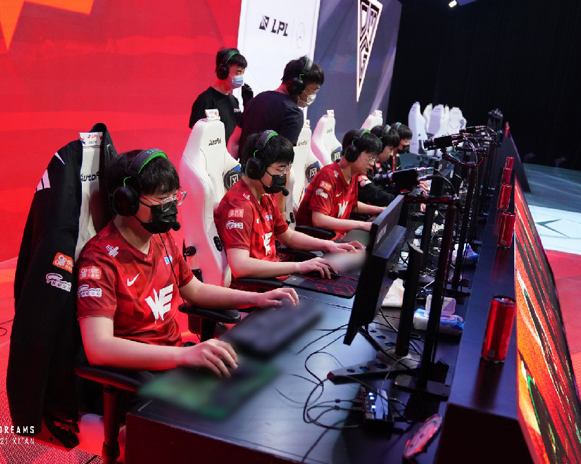 他的进球正 他的进球正